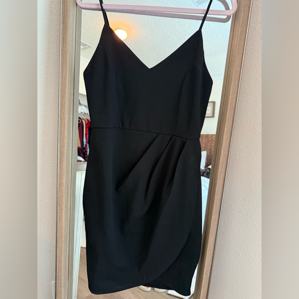 Lulu's Classic Black Strapless Dress